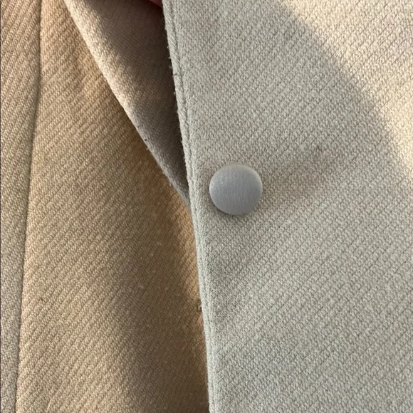 Cream Blazer - Picture 6 of 8